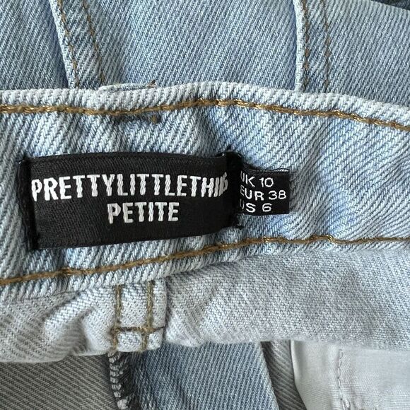 Pretty Little Thing Women’s Size 6 Denim Mini Skirt With Logo Cotton - Picture 4 of 9